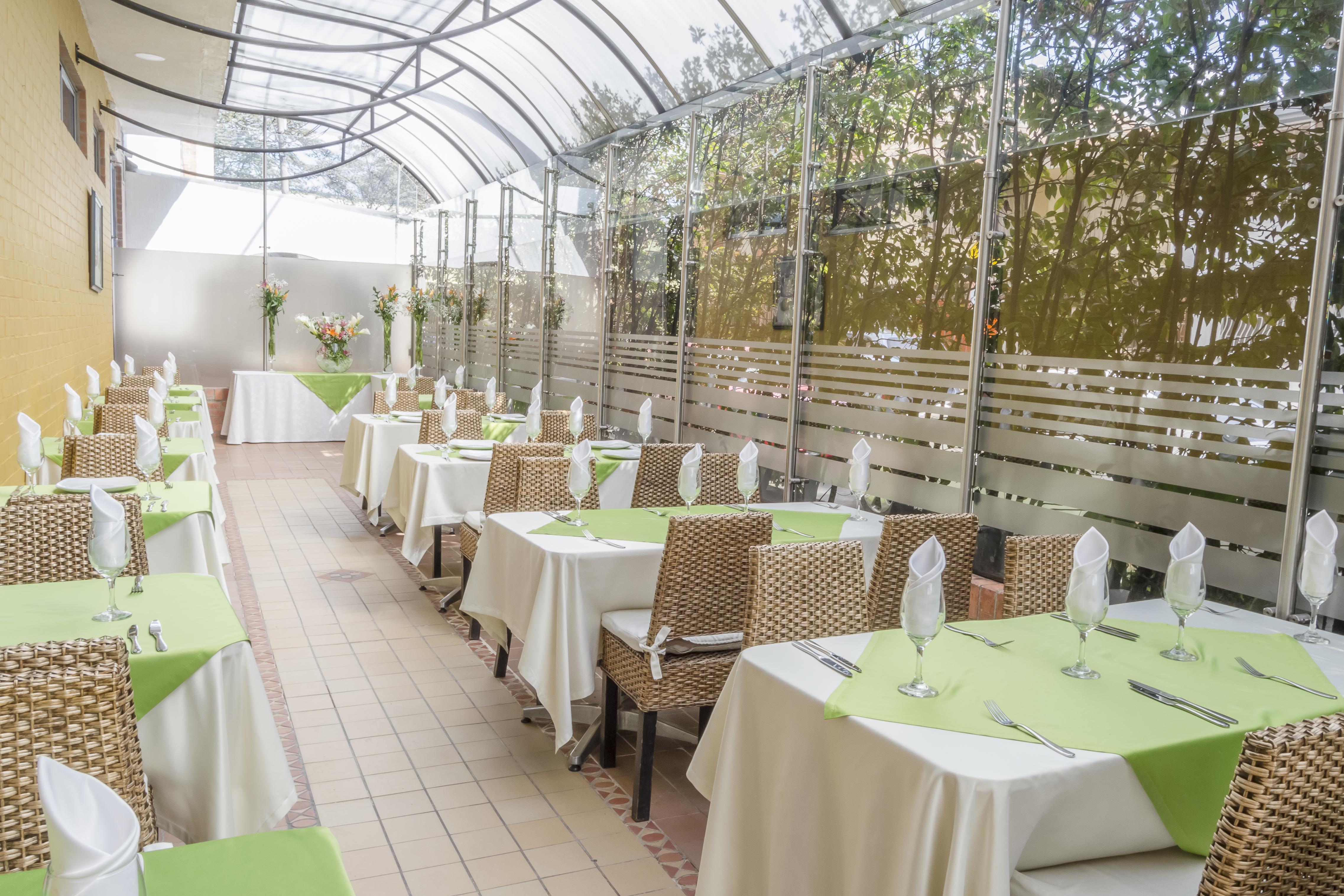 Hotel Regency Suites La Feria Bogota Buitenkant foto