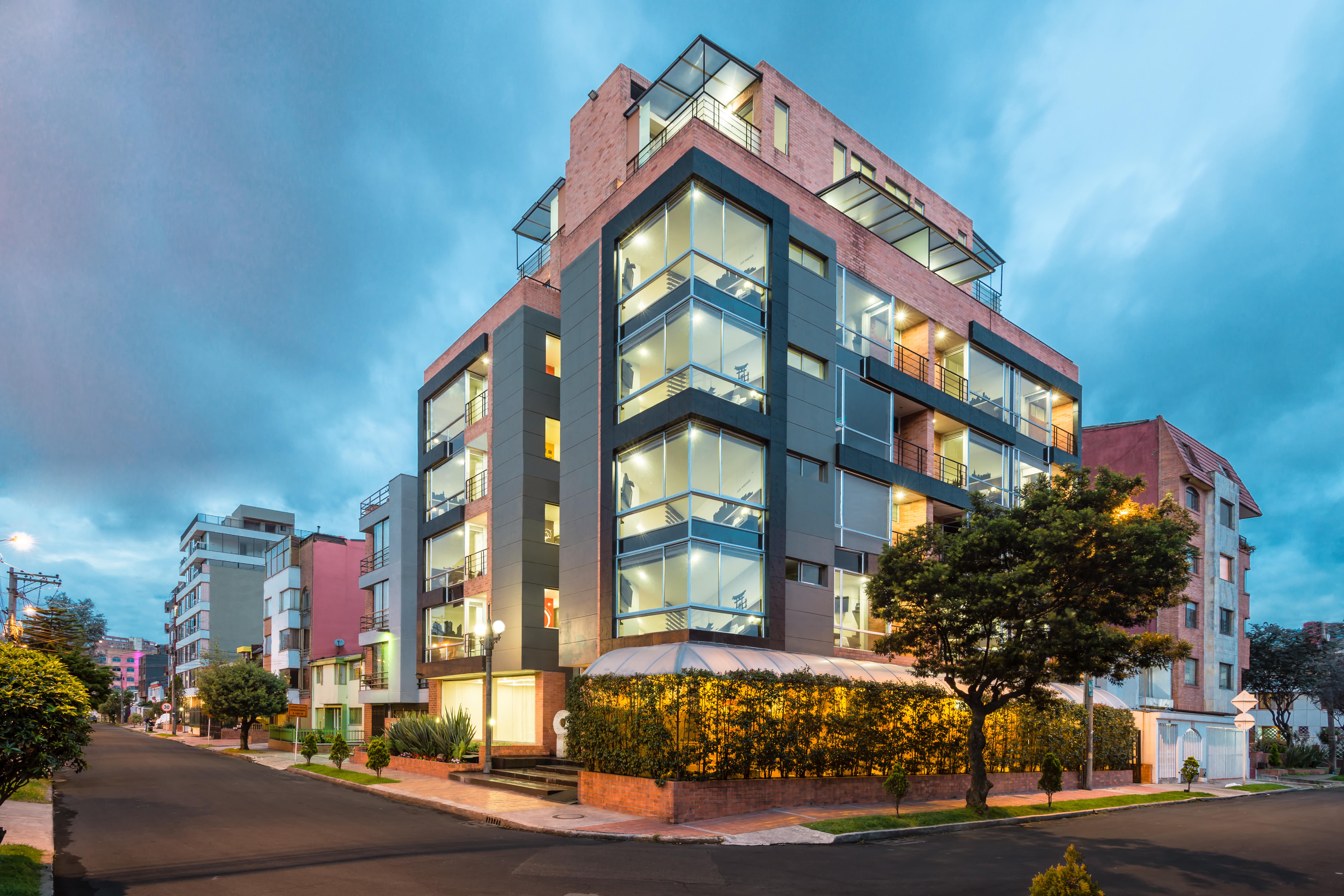 Hotel Regency Suites La Feria Bogota Buitenkant foto