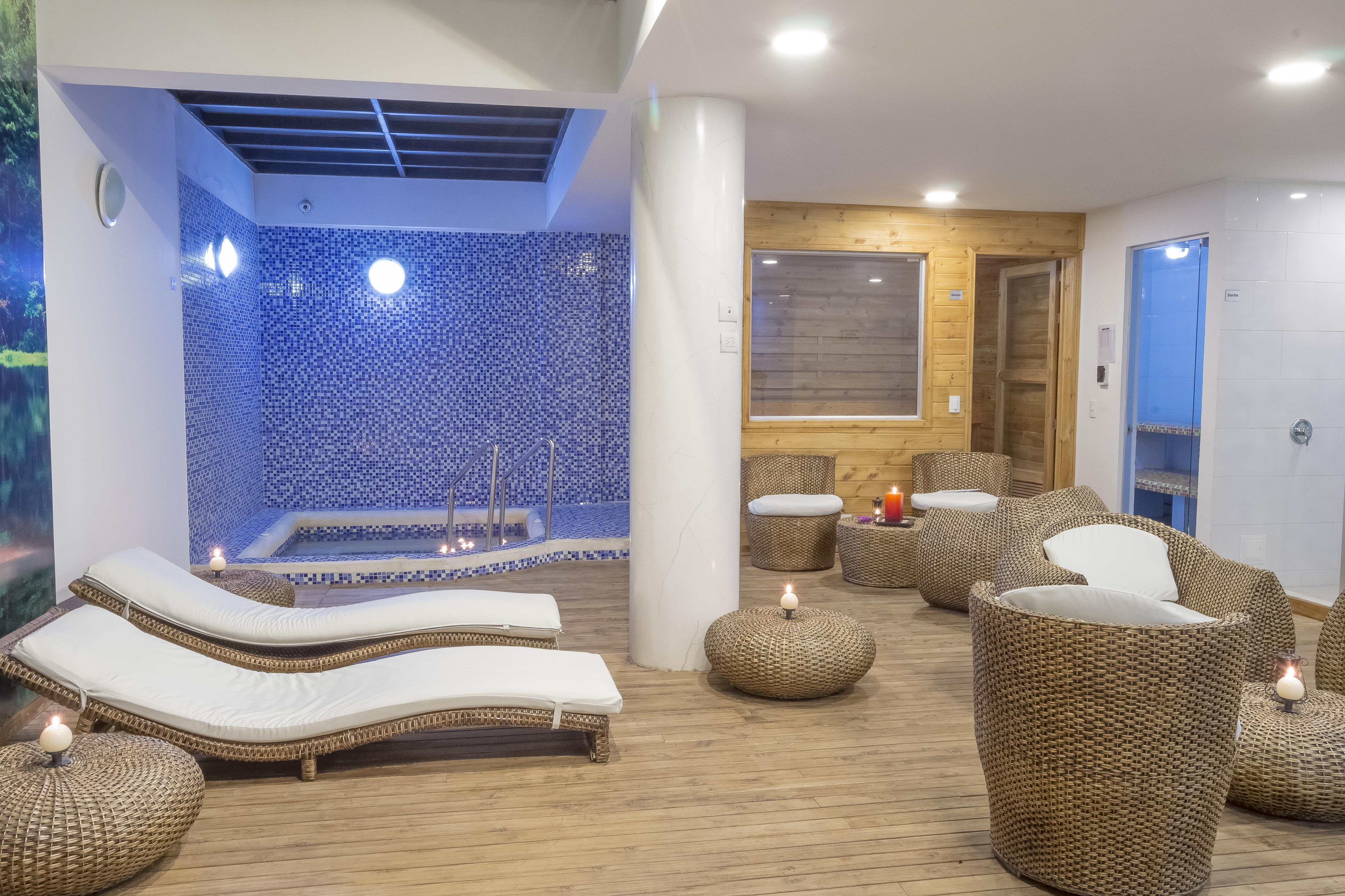 Hotel Regency Suites La Feria Bogota Buitenkant foto
