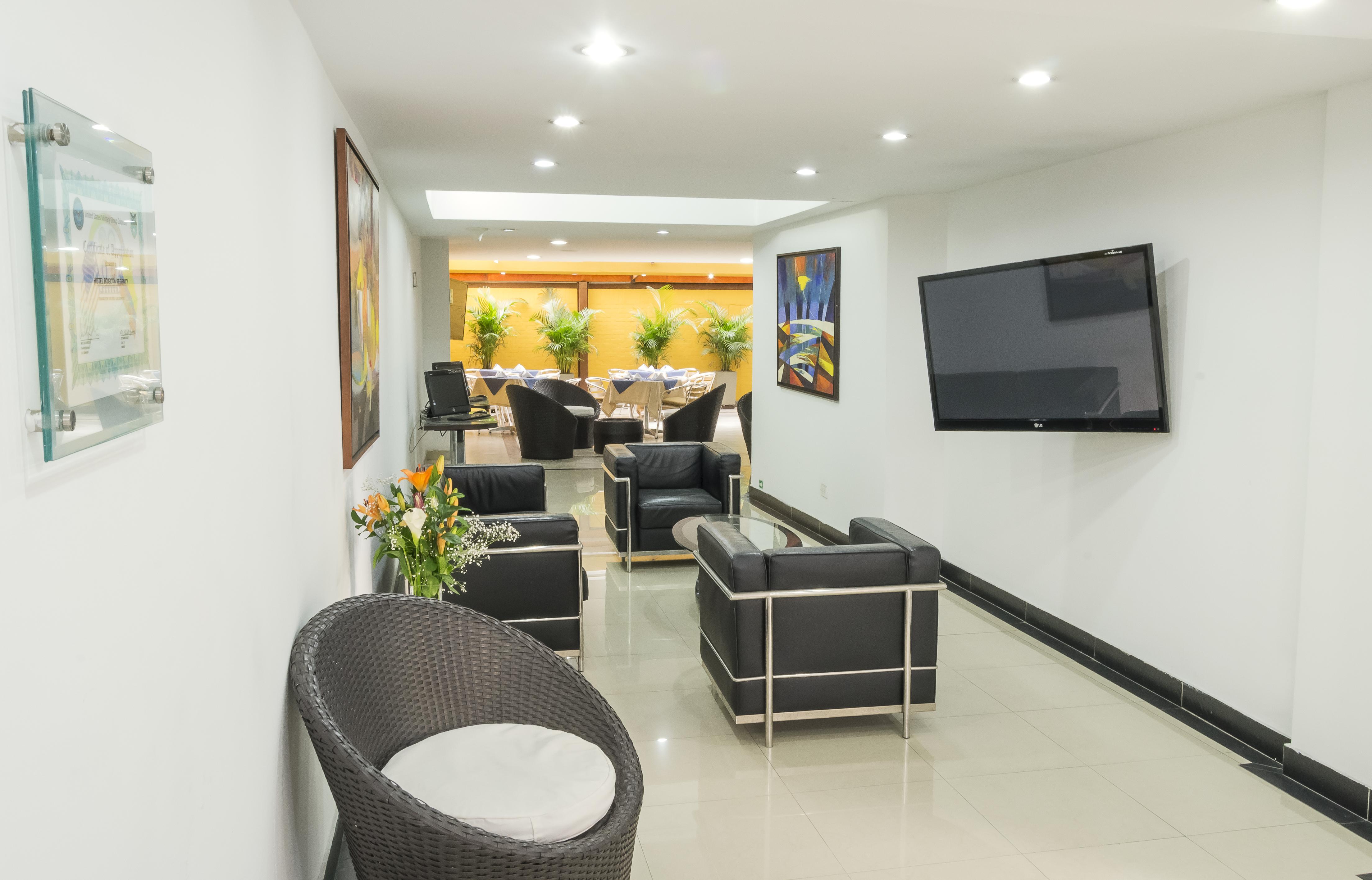 Hotel Regency Suites La Feria Bogota Buitenkant foto
