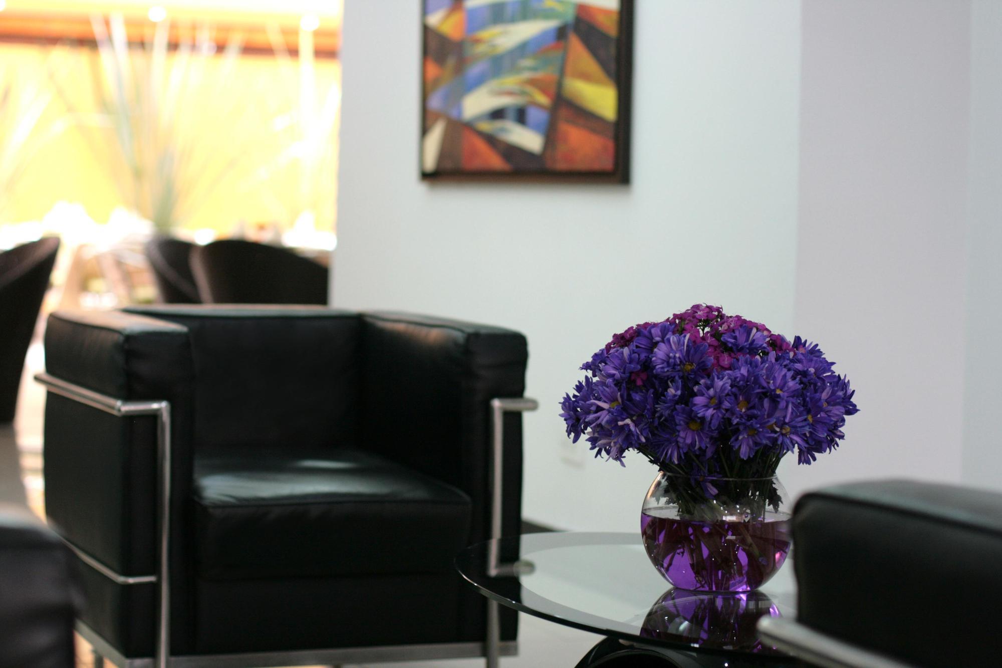 Hotel Regency Suites La Feria Bogota Buitenkant foto