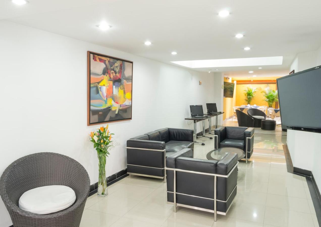Hotel Regency Suites La Feria Bogota Buitenkant foto